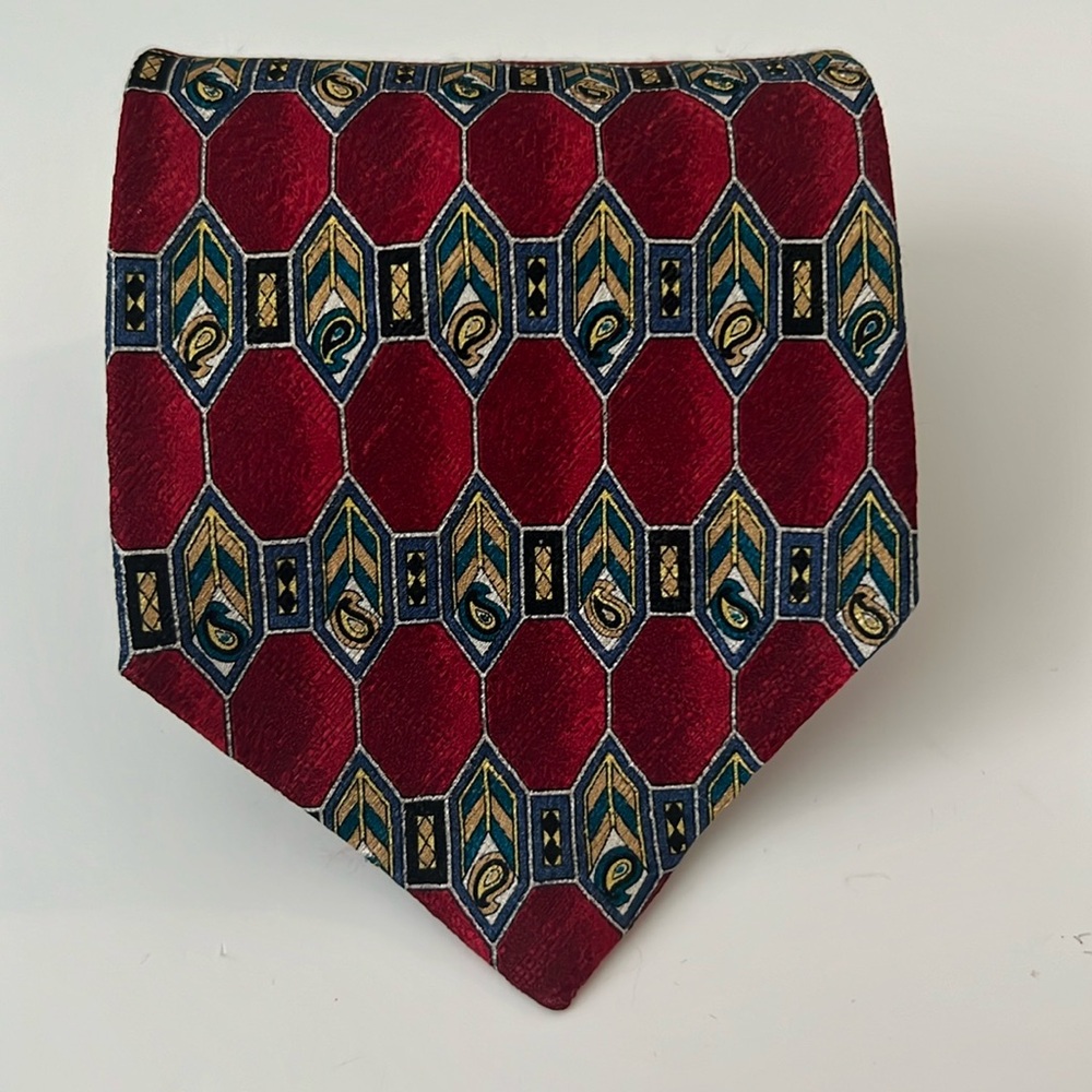 NWOT 100% Silk Men’s Red Tie